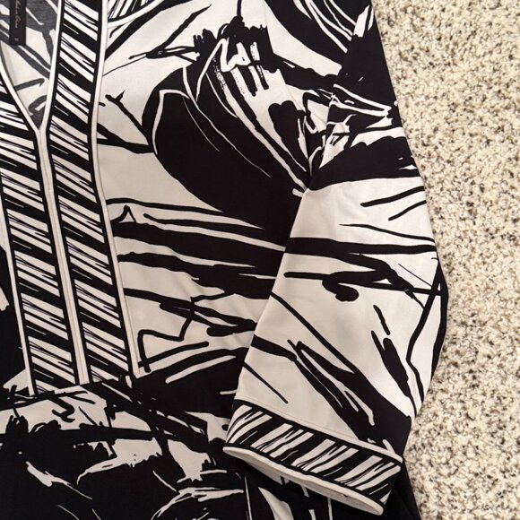 BCBGMaxAzria | Patterned Tunic Shift Dress | Black/White | Size M - Picture 3 of 12